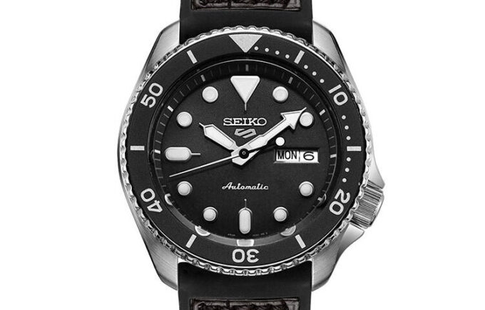 Nr. 5 Mechanische Uhr Classic Black